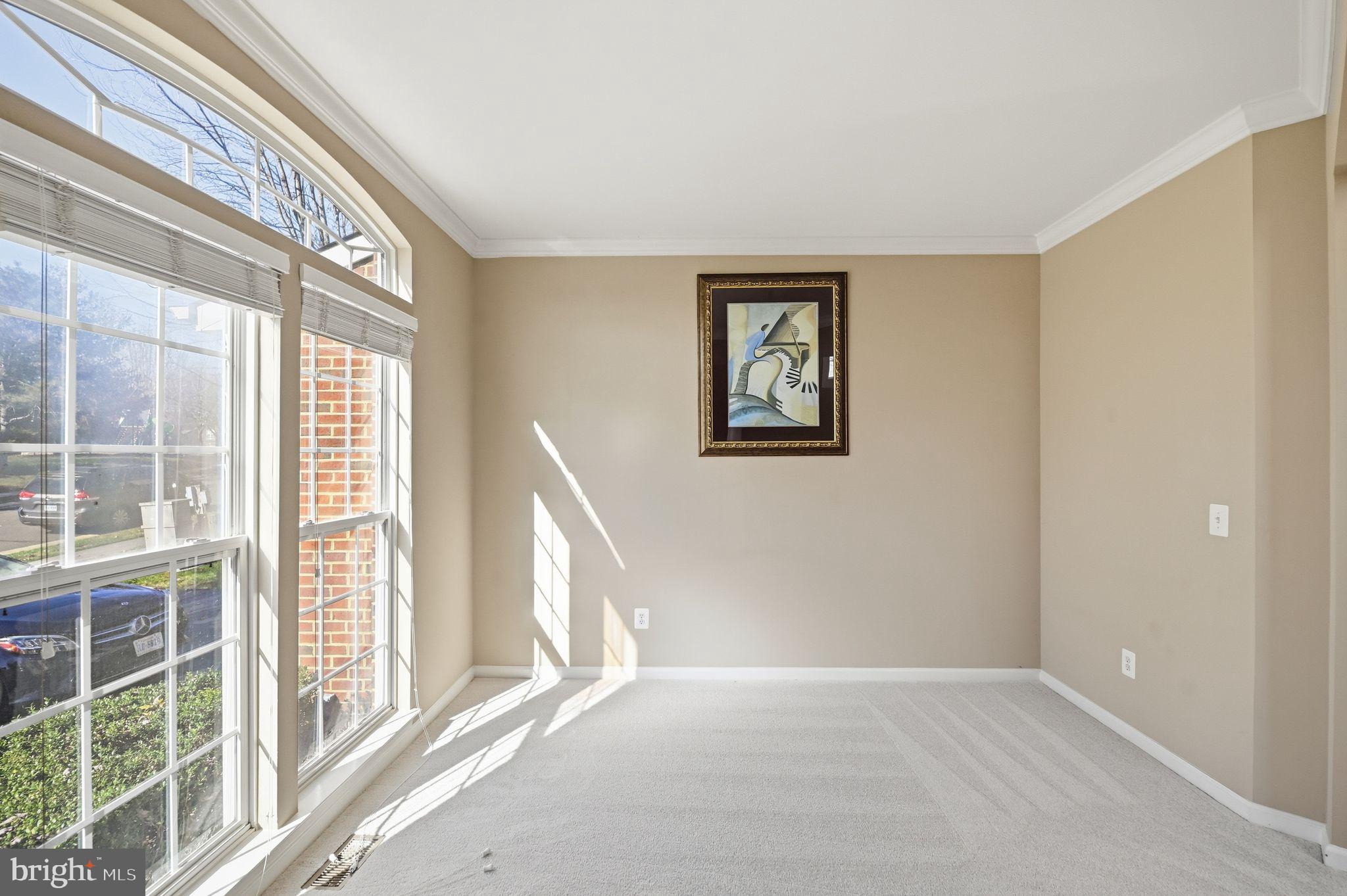 6837 Rathbone Place Gainesville, VA 20155 - Photo 9 of 44 Day light filled Living Room