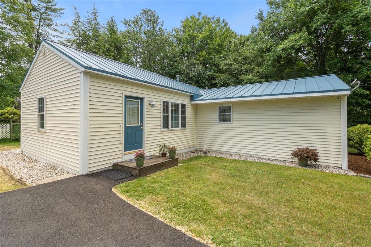 16 Miriam Road Merrimack, NH 03054 - Photo 1 of 34
