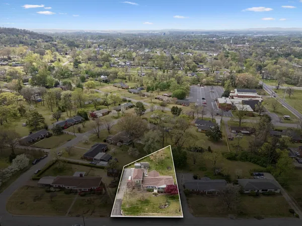 $749,900 | 2913 Fernbrook Lane, Nashville, TN 37214