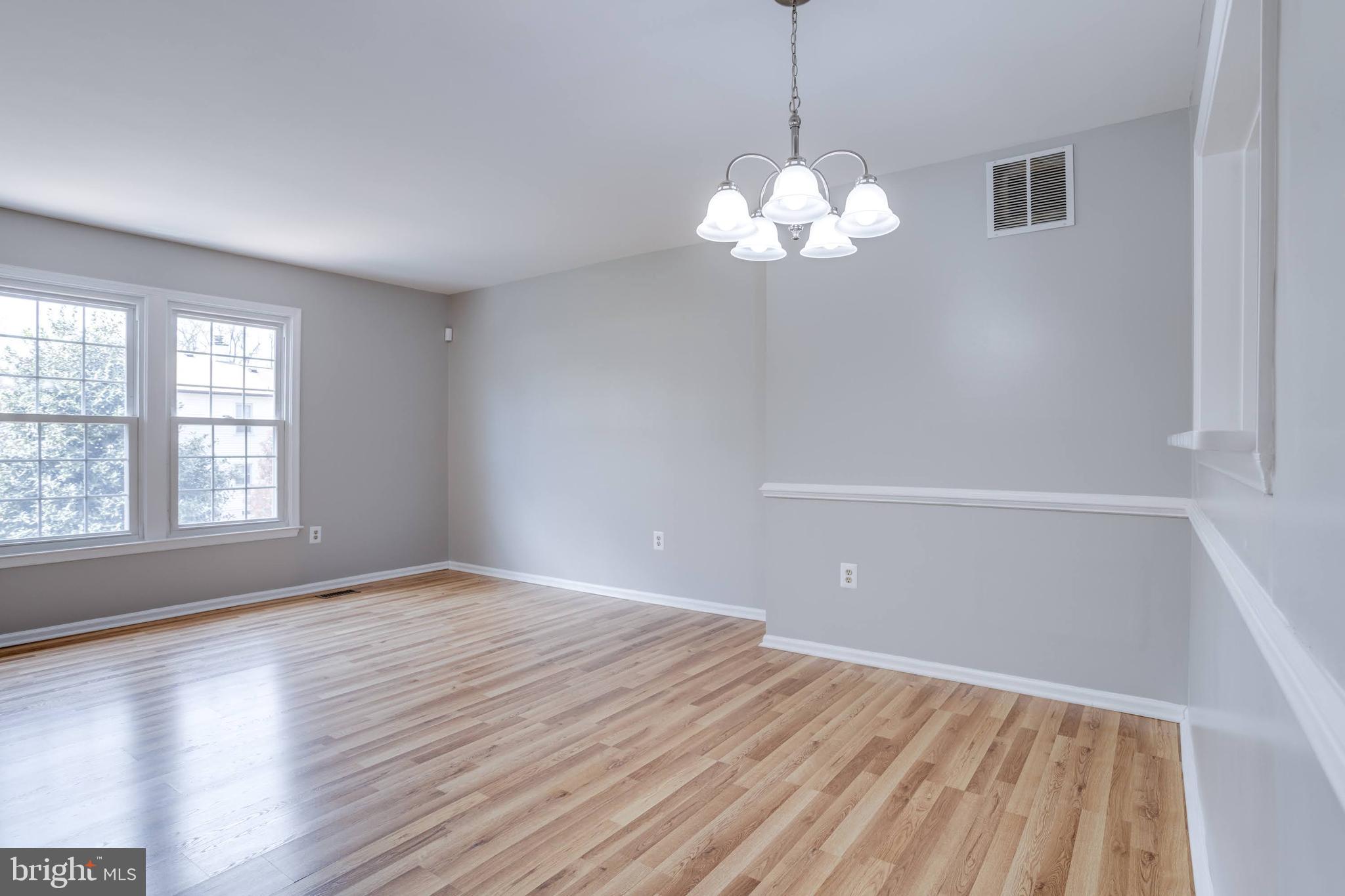 7958 Forest Path Way Springfield, VA 22153 - Photo 16 of 32 Gallery Image 16