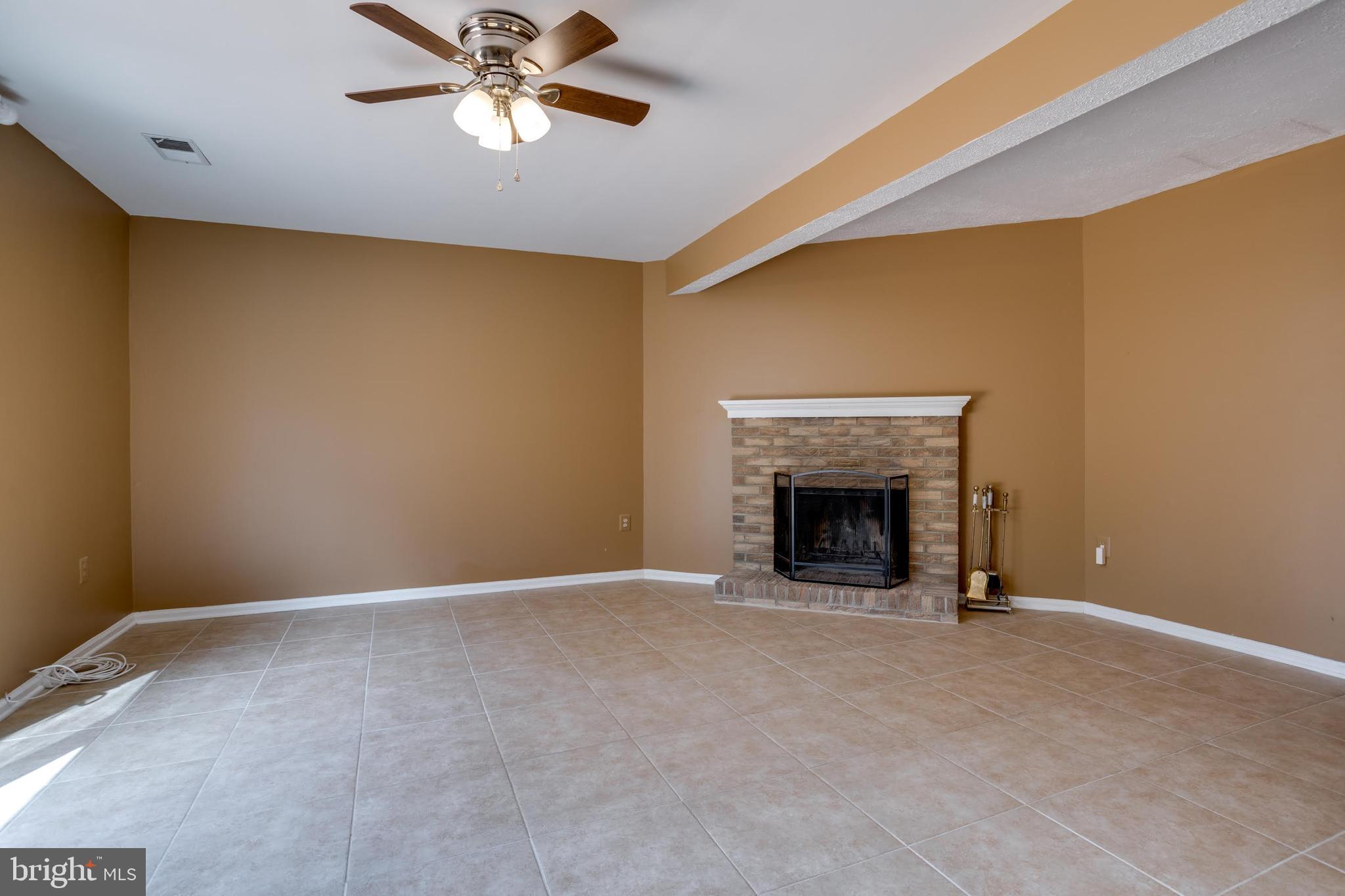7958 Forest Path Way Springfield, VA 22153 - Photo 23 of 32 Gallery Image 23
