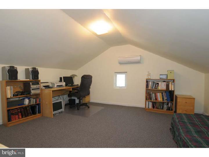 109 Woodbine Road Havertown, PA 19083 - Photo 18 of 20