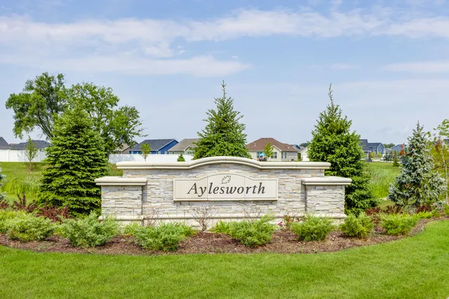 $499,425 | 5970 East 112th Place, Winfield, IN 46307