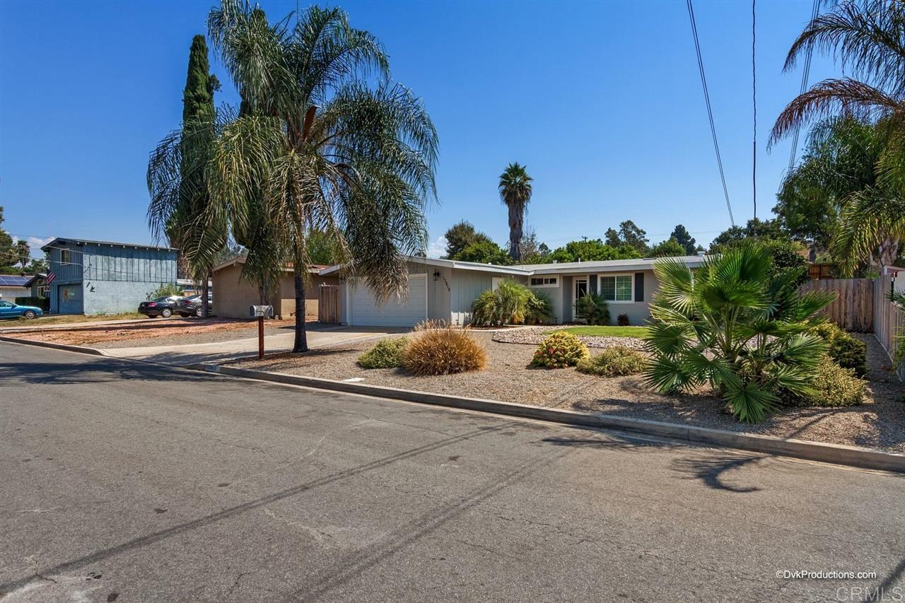 13819 Powers Road Poway, CA 92064 - Photo 3 of 20