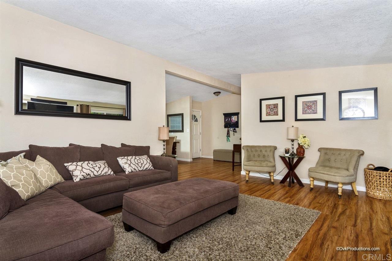 13819 Powers Road Poway, CA 92064 - Photo 10 of 20