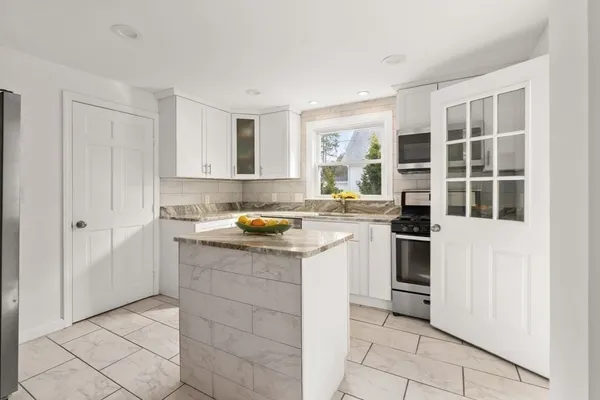 $789,000 | 23 Lake Street, Natick, MA 01760