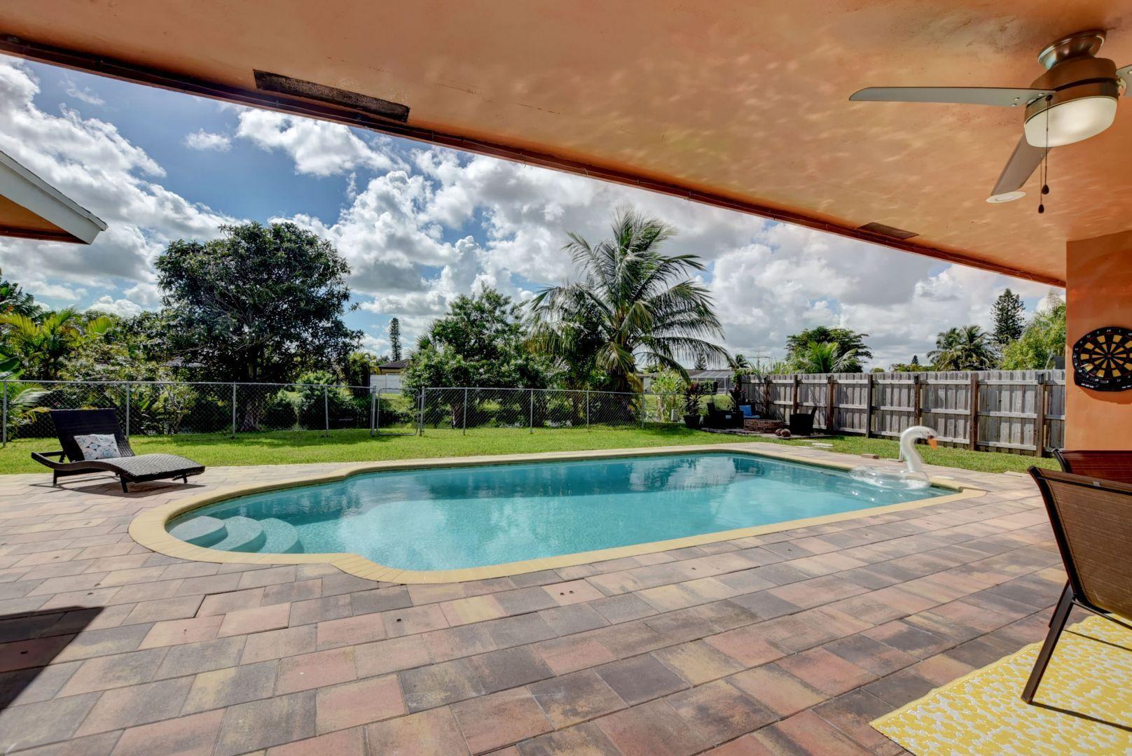 4610 Avalon Street Boca Raton, FL 33428 - Photo 31 of 55 29_dsc_9282and4more