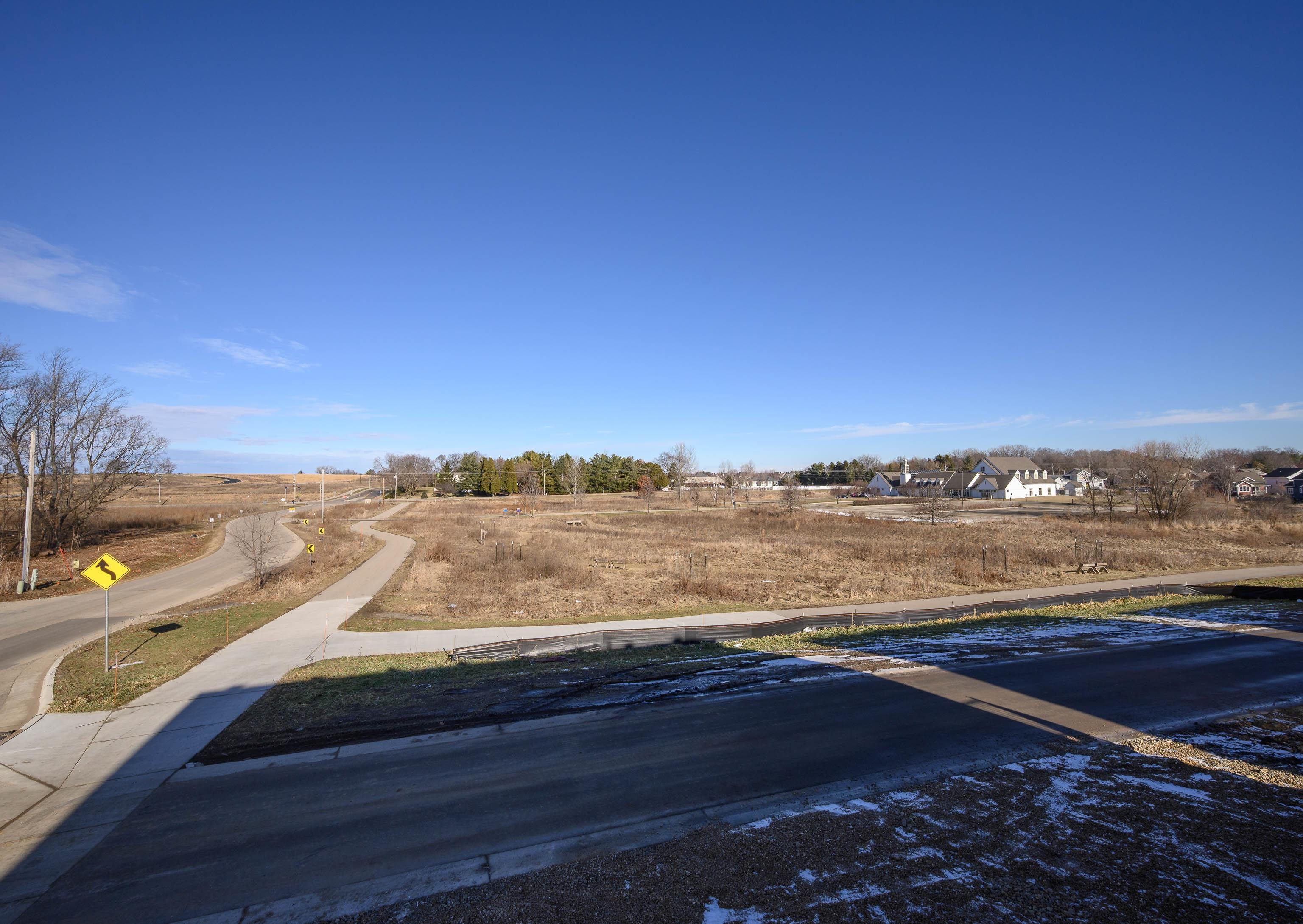 10122 Mosaic Middleton, WI 53593 - Photo 15 of 17