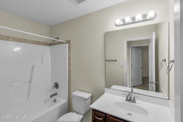 $2,000 | 3301 Hardee Farms Drive, New Bern, NC 28562