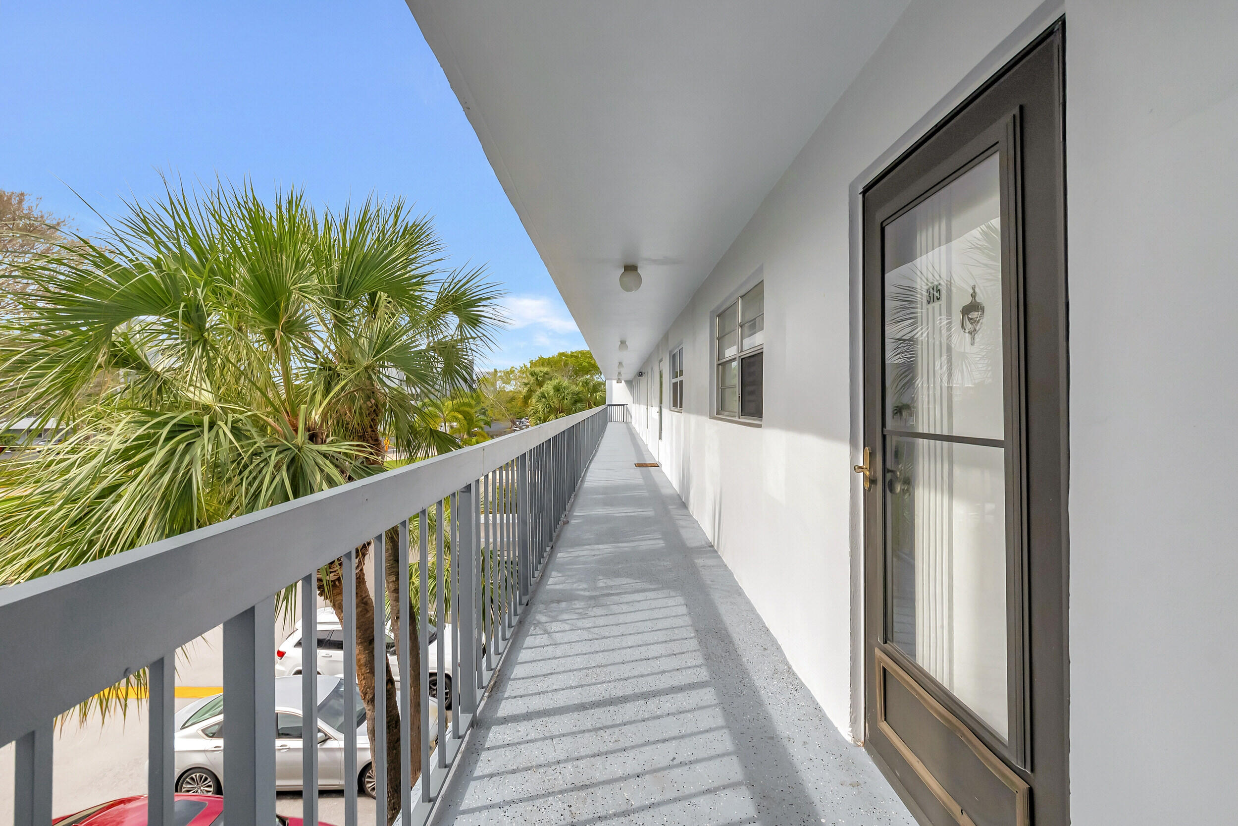6500 Northwest 2nd Avenue, Unit 315 Boca Raton, FL 33487 - Photo 5 of 34 06_dsc_6110