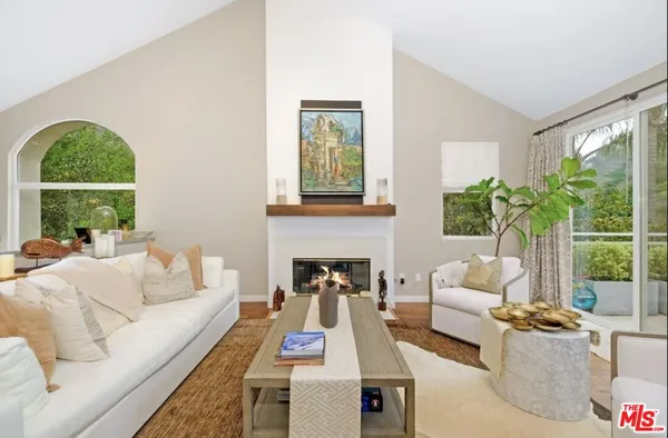 $1,999,000 | 718 Palisades Drive, Pacific Palisades, CA 90272