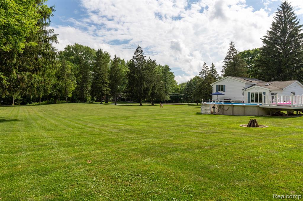9026 Woodside Road Northville, MI 48167 - Photo 51 of 56