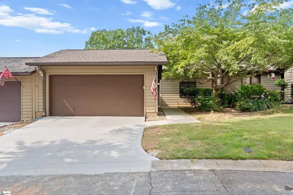 $285,000 | 325 Skylark Circle, Greer, SC 29650