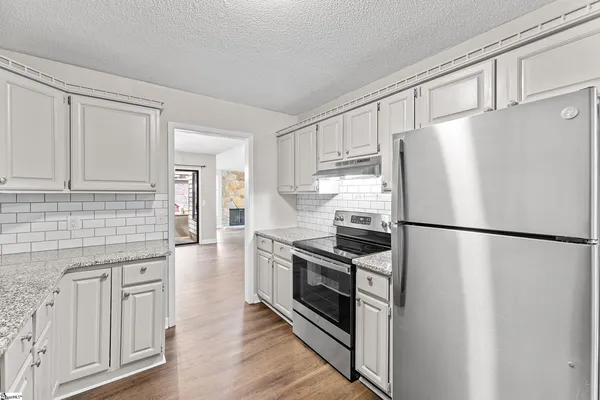 $285,000 | 325 Skylark Circle, Greer, SC 29650