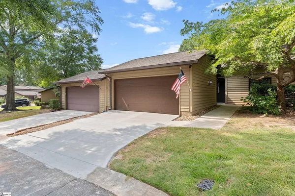 $285,000 | 325 Skylark Circle, Greer, SC 29650