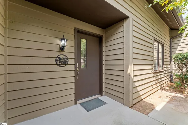 $285,000 | 325 Skylark Circle, Greer, SC 29650