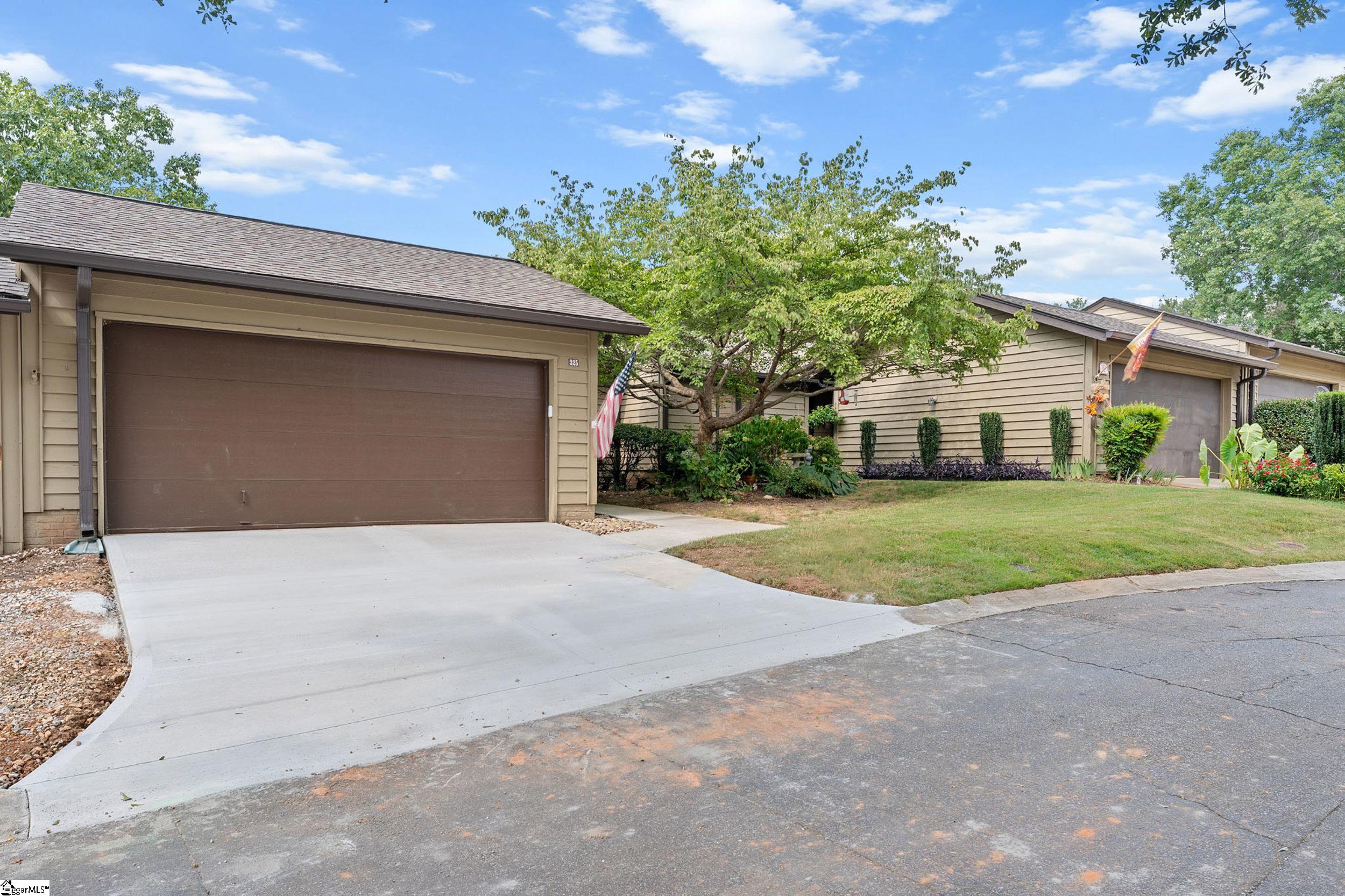 325 Skylark Circle Greer, SC 29650 - Photo 4 of 45