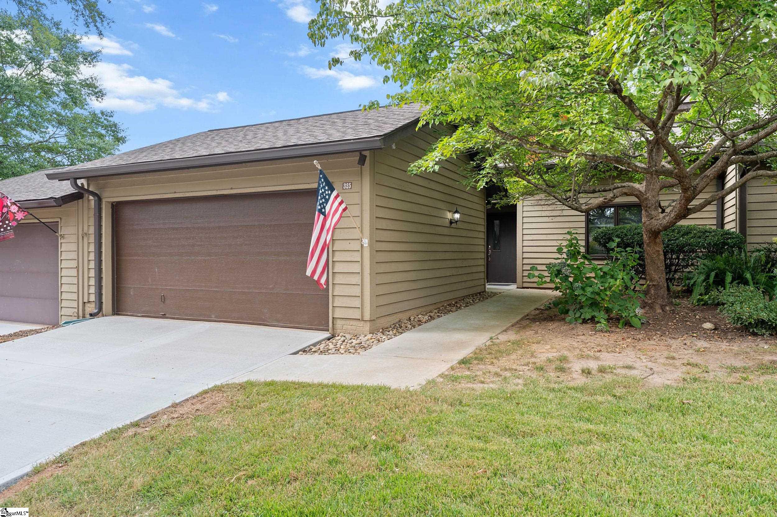 325 Skylark Circle Greer, SC 29650 - Photo 5 of 45