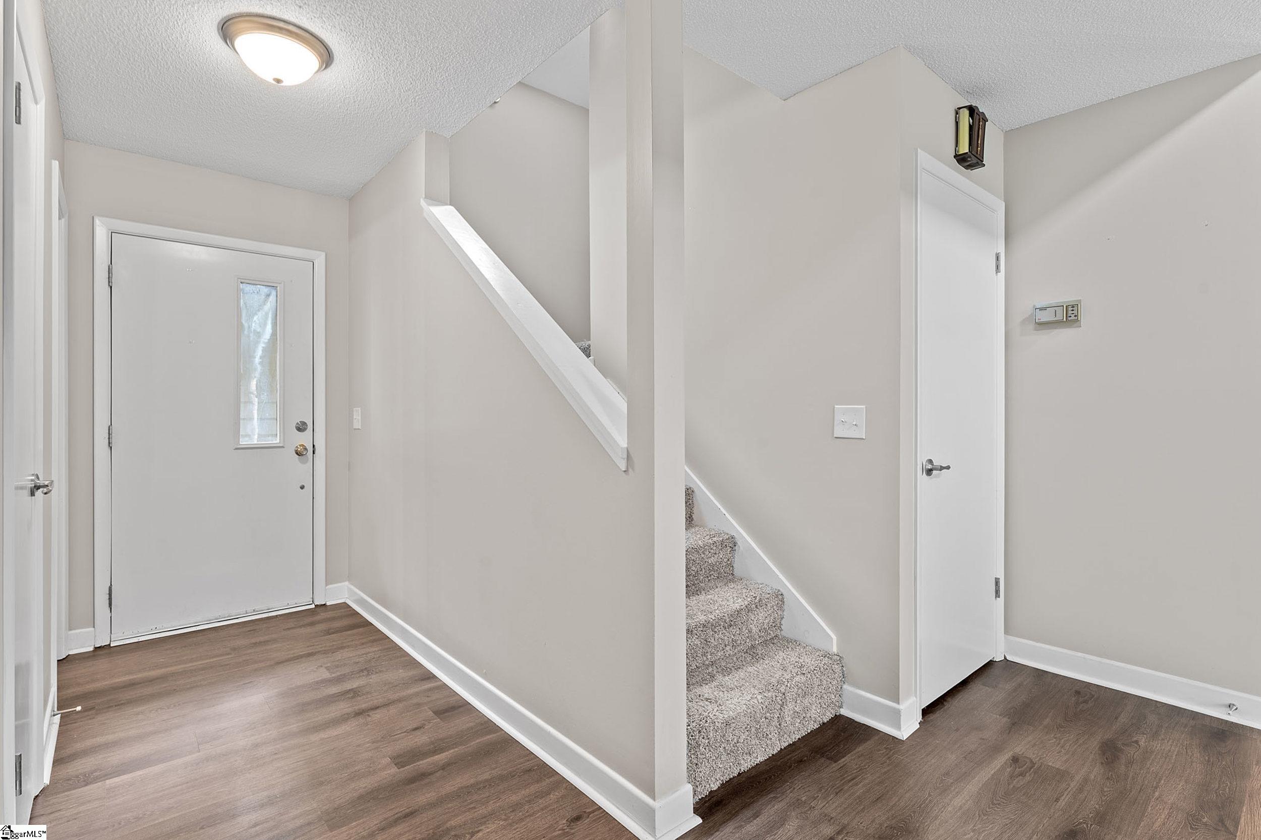 325 Skylark Circle Greer, SC 29650 - Photo 6 of 45
