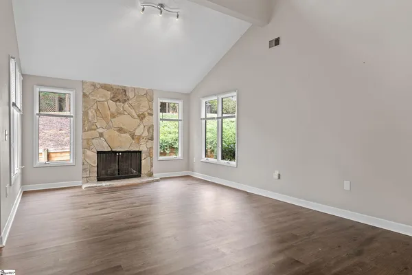 $285,000 | 325 Skylark Circle, Greer, SC 29650