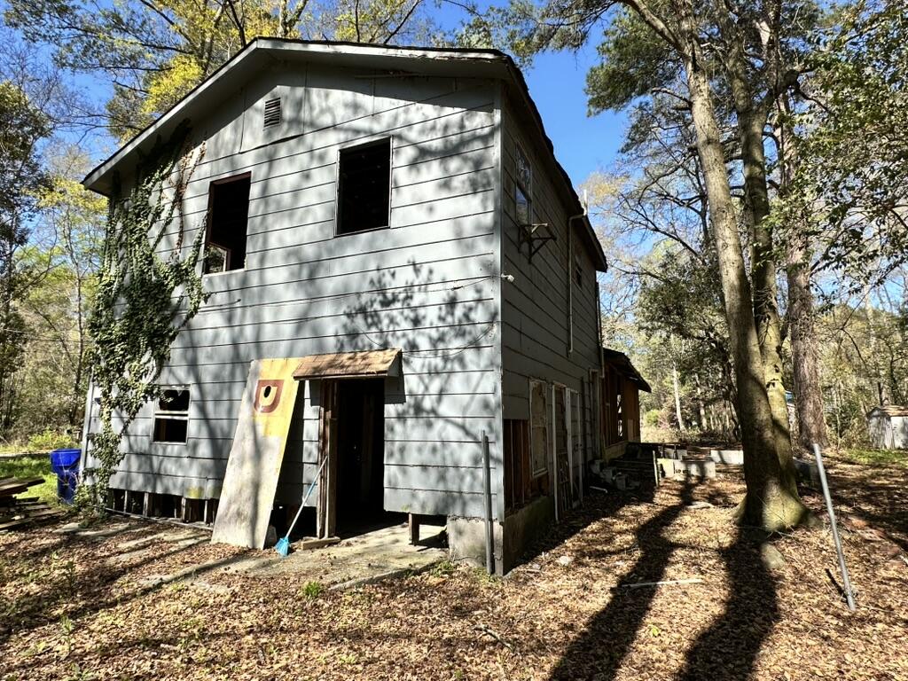 780 East Cain Street Summerville, SC 29485 - Photo 6 of 9 8805B88C-506D-41C1-A7F3-A964CAF03F52_1_1