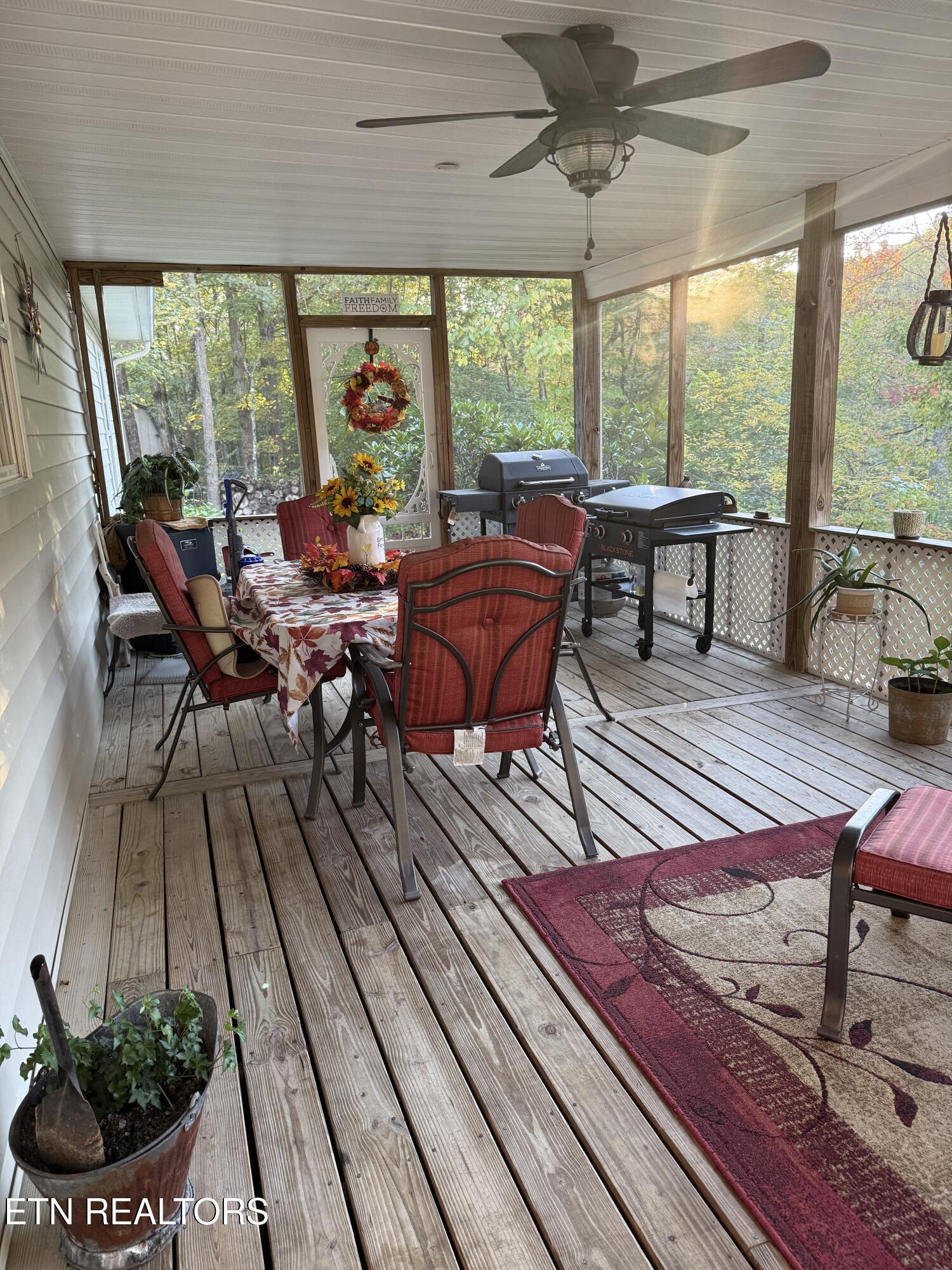 139 Butterfly Lane Heiskell, TN 37754 - Photo 18 of 36 IMG_7863 2