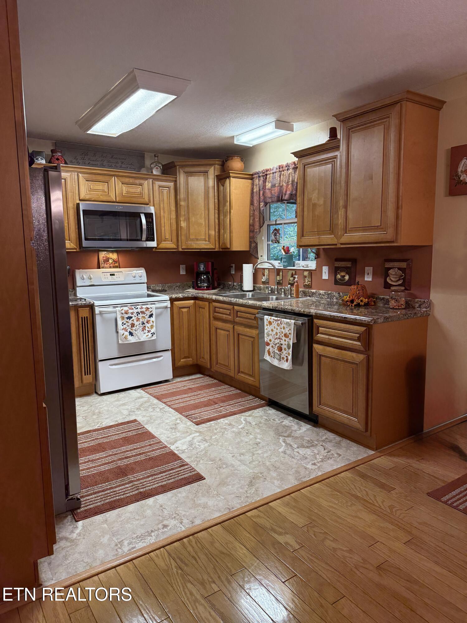 139 Butterfly Lane Heiskell, TN 37754 - Photo 19 of 36 IMG_7866 2