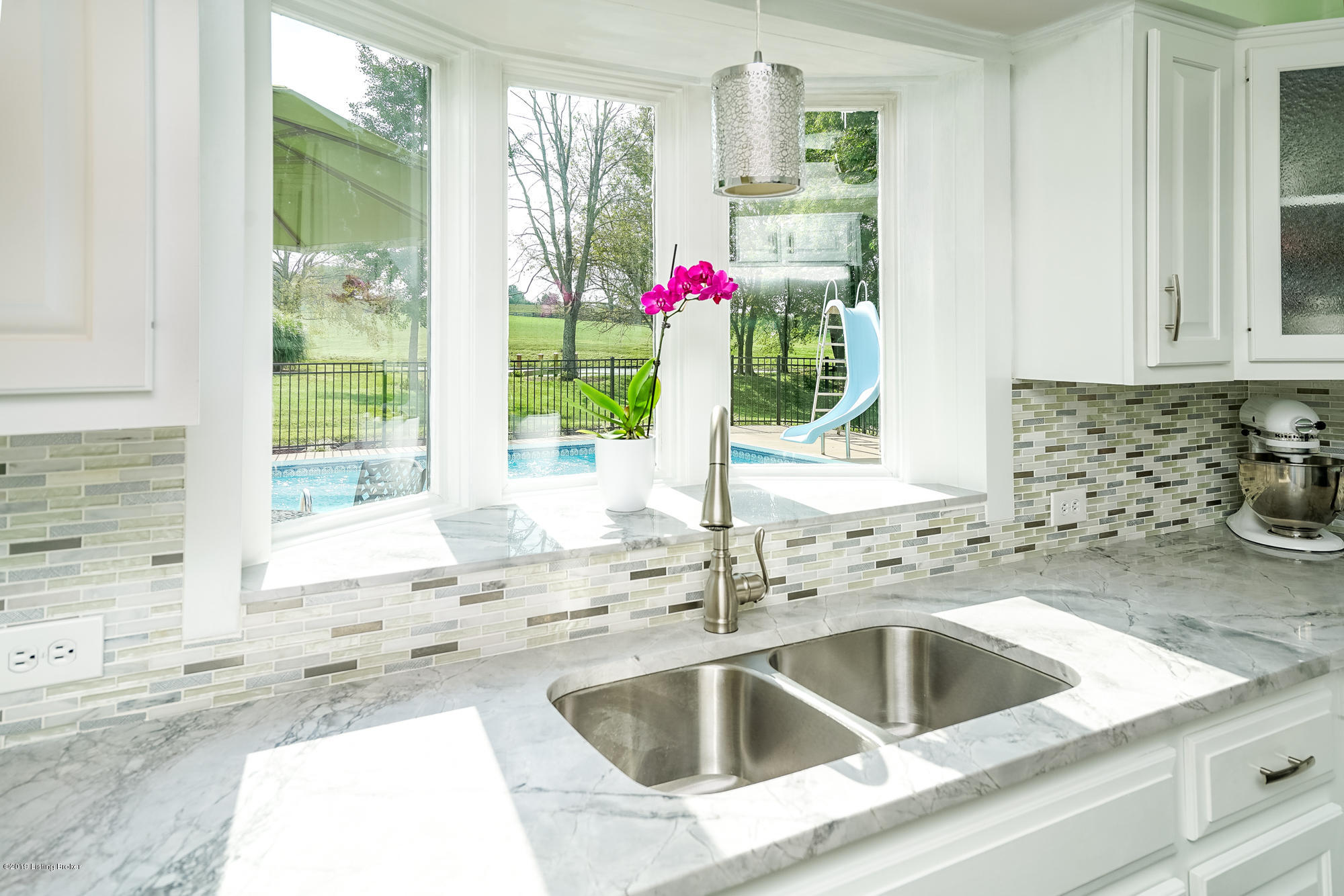 2309 Veechdale Road Simpsonville, KY 40067 - Photo 15 of 51 Kitchen View