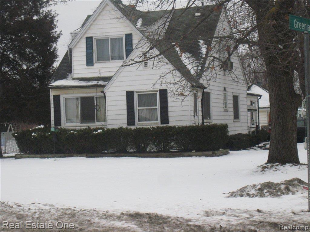 8041 Commerce Road Commerce Township, MI 48382 - Photo 3 of 4 ENDLESS POSSIBILITIES