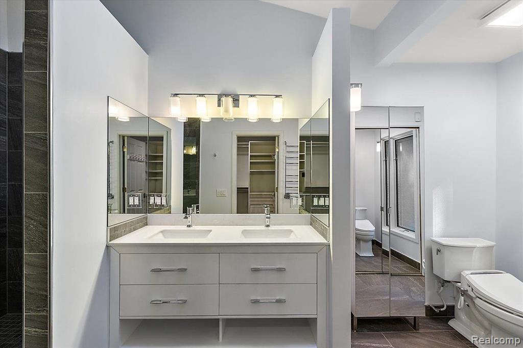 30545 Inkster Road Farmington, MI 48334 - Photo 56 of 87