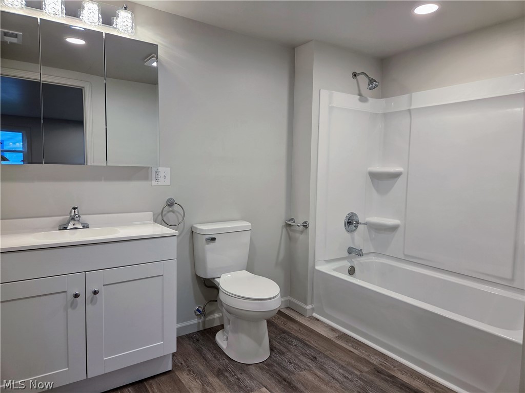 6145 Virginia Road Nashport, OH 43830 - Photo 11 of 24 Primary bedroom en suite bathroom