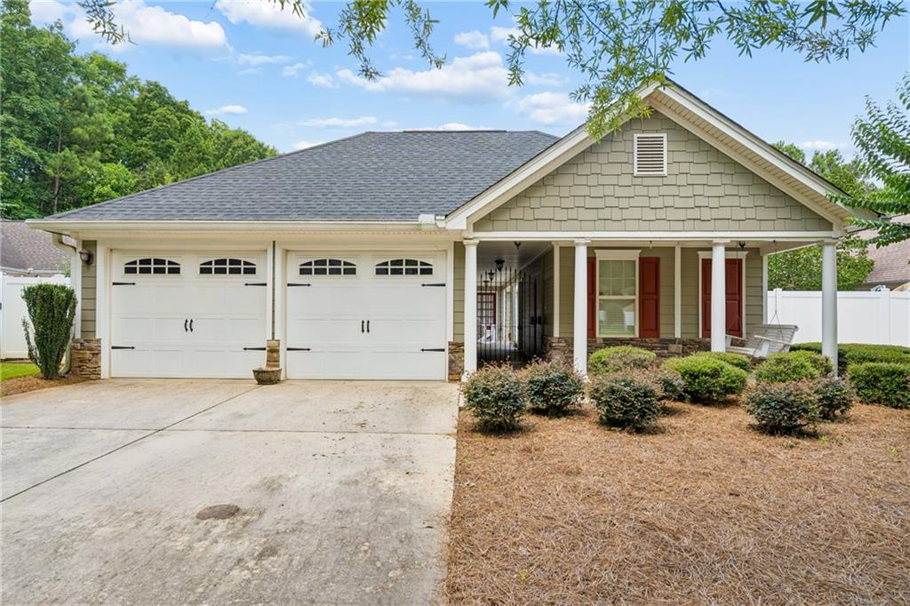 162 Cottage Club Drive Locust Grove, GA 30248 - Photo 2 of 31