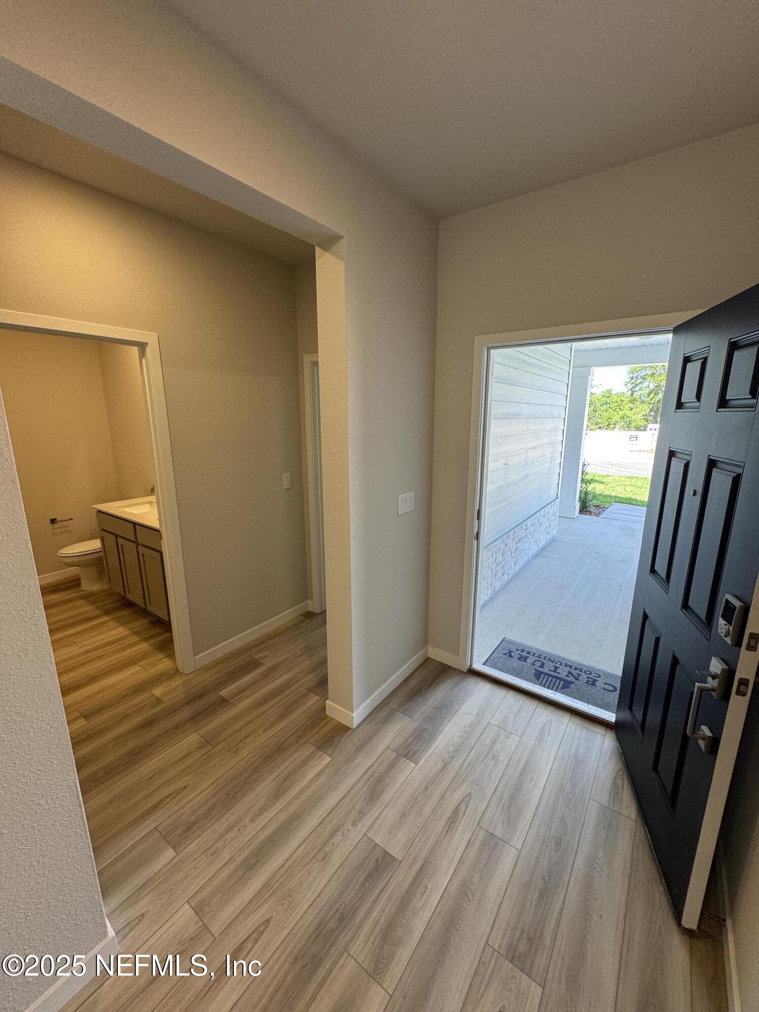 1733 St Paul Avenue Jacksonville, FL 32207 - Photo 4 of 19 OCP 17 - Foyer