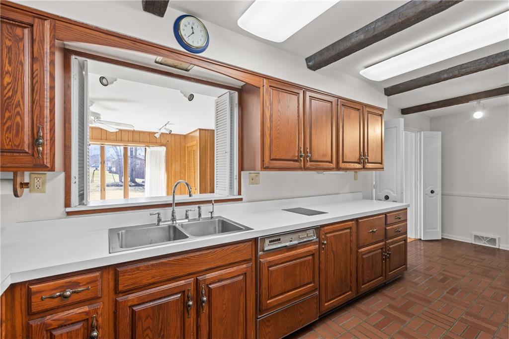 107 Rutgers Drive New Castle, PA 16105 - Photo 7 of 43 Gallery Image 7