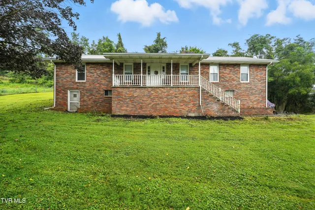 $255,000 | 3118 Ervintown Road, Castlewood, VA 24224
