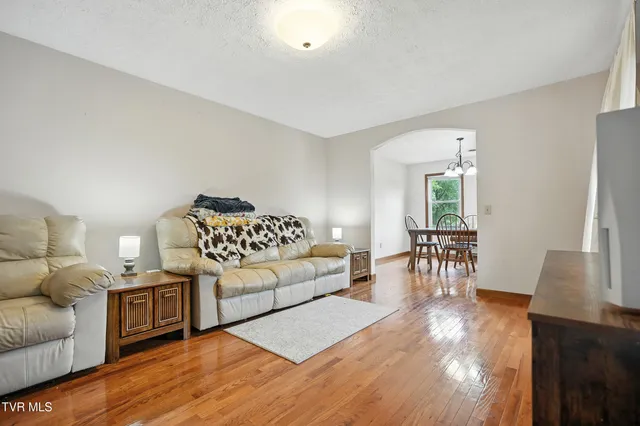 $255,000 | 3118 Ervintown Road, Castlewood, VA 24224