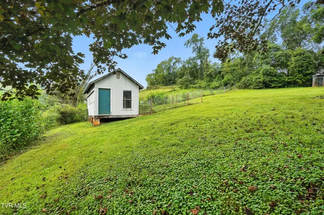 $255,000 | 3118 Ervintown Road, Castlewood, VA 24224