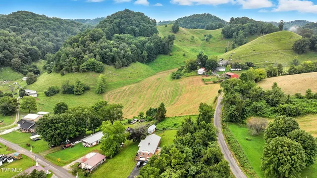 $255,000 | 3118 Ervintown Road, Castlewood, VA 24224