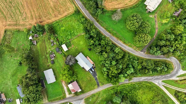 $255,000 | 3118 Ervintown Road, Castlewood, VA 24224