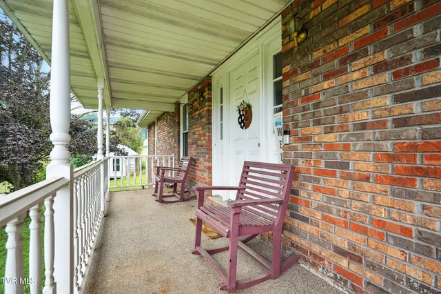 $255,000 | 3118 Ervintown Road, Castlewood, VA 24224