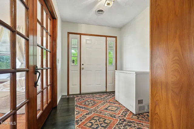 $255,000 | 3118 Ervintown Road, Castlewood, VA 24224