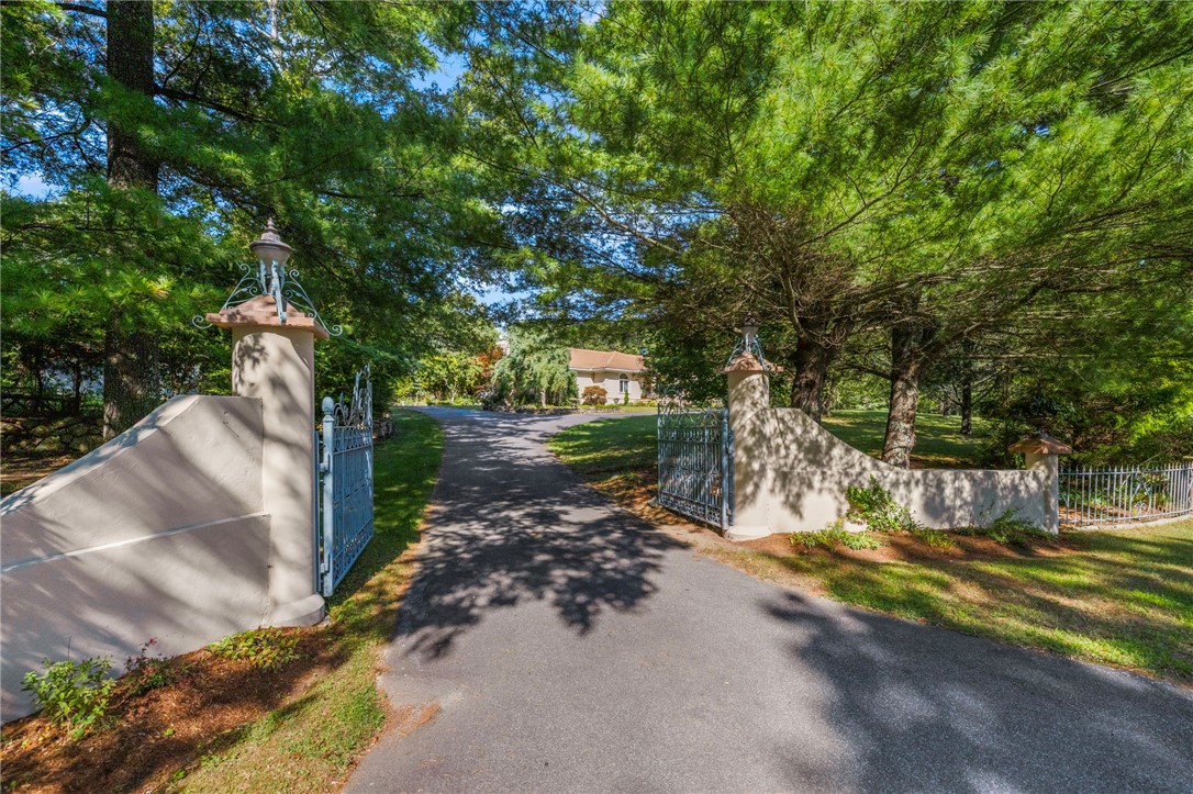 22 Brook View Drive Scituate, RI 02831 - Photo 2 of 50