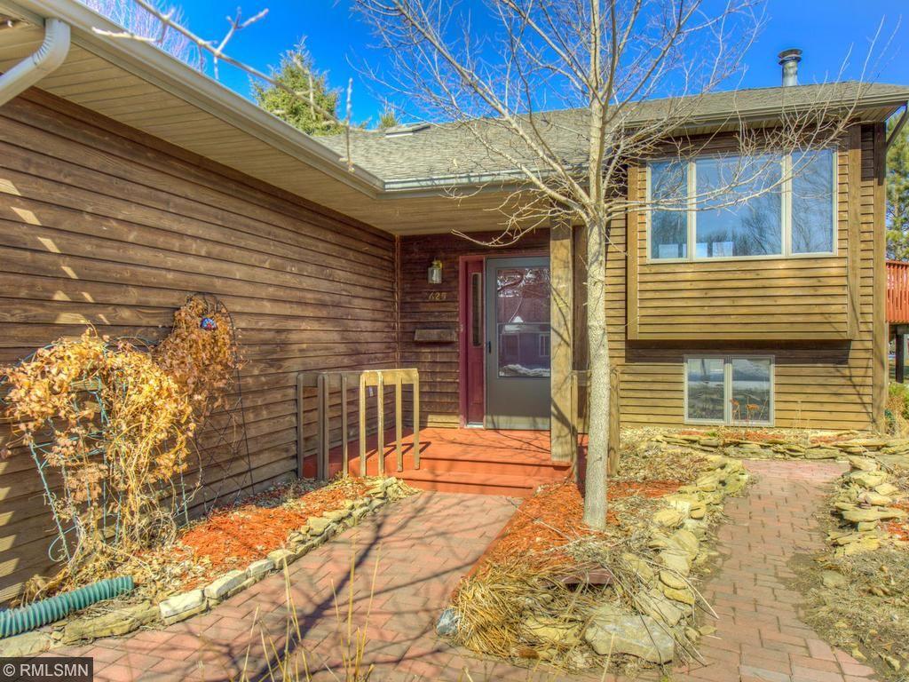 625 Pine Ridge Terrace River Falls, WI 54022 - Photo 2 of 24 Gallery Image 2