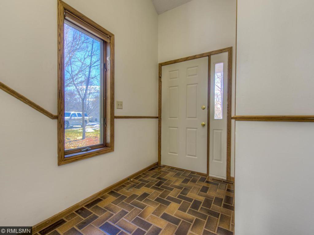 625 Pine Ridge Terrace River Falls, WI 54022 - Photo 4 of 24 Gallery Image 4