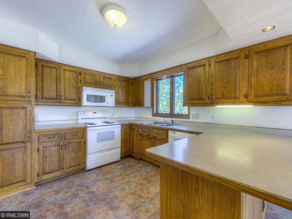 625 Pine Ridge Terrace River Falls, WI 54022 - Photo 10 of 24 Gallery Image 10