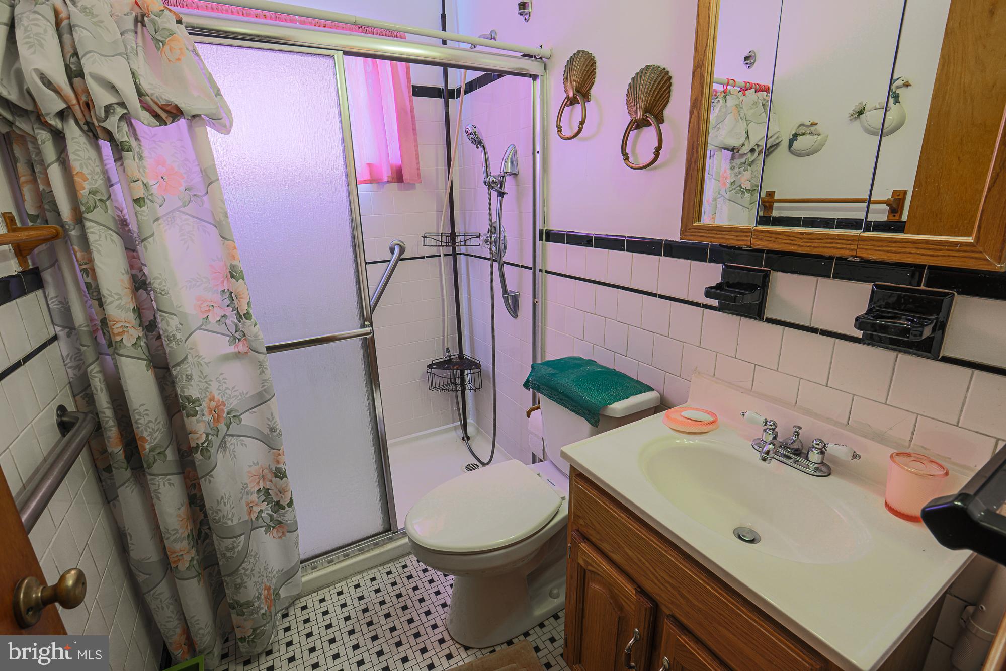 6226 Hamilton Avenue Rosedale, MD 21237 - Photo 26 of 36 Main Level Bathroom