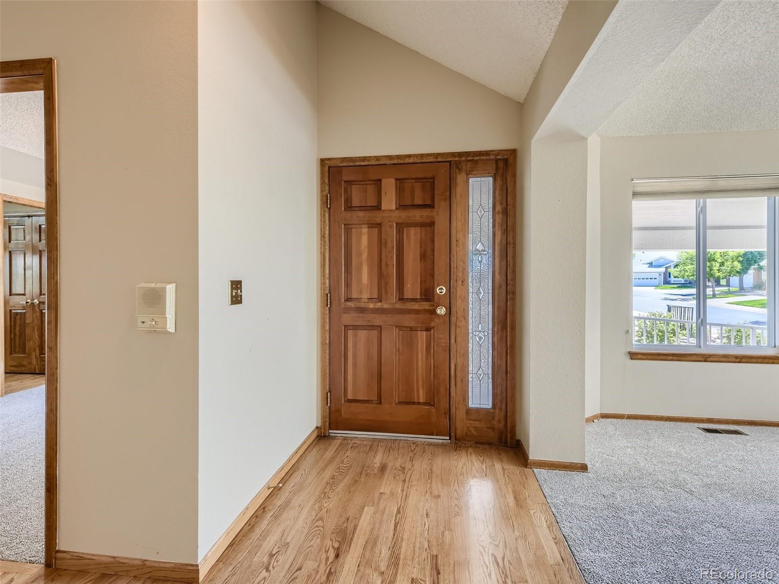 21 Sutherland Court Highlands Ranch, CO 80130 - Photo 3 of 40 Gallery Image 3