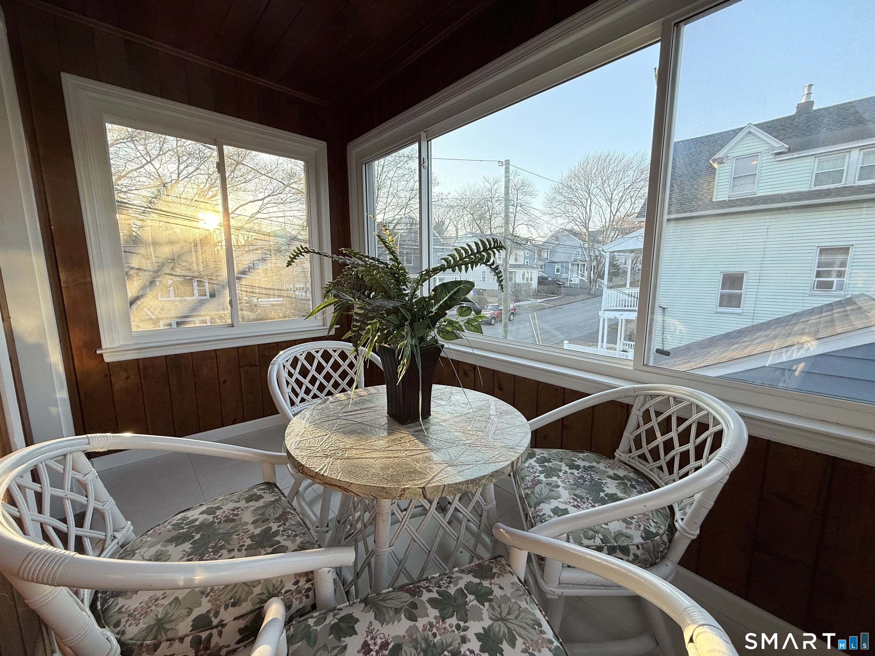 228 Jennings Road Fairfield, CT 06825 - Photo 17 of 20 Enclosed private patio