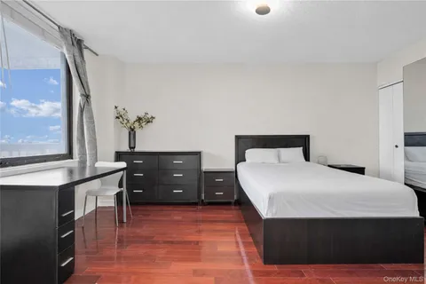 $629,000 | 138-35 Elder Avenue, Unit PH F | Flushing