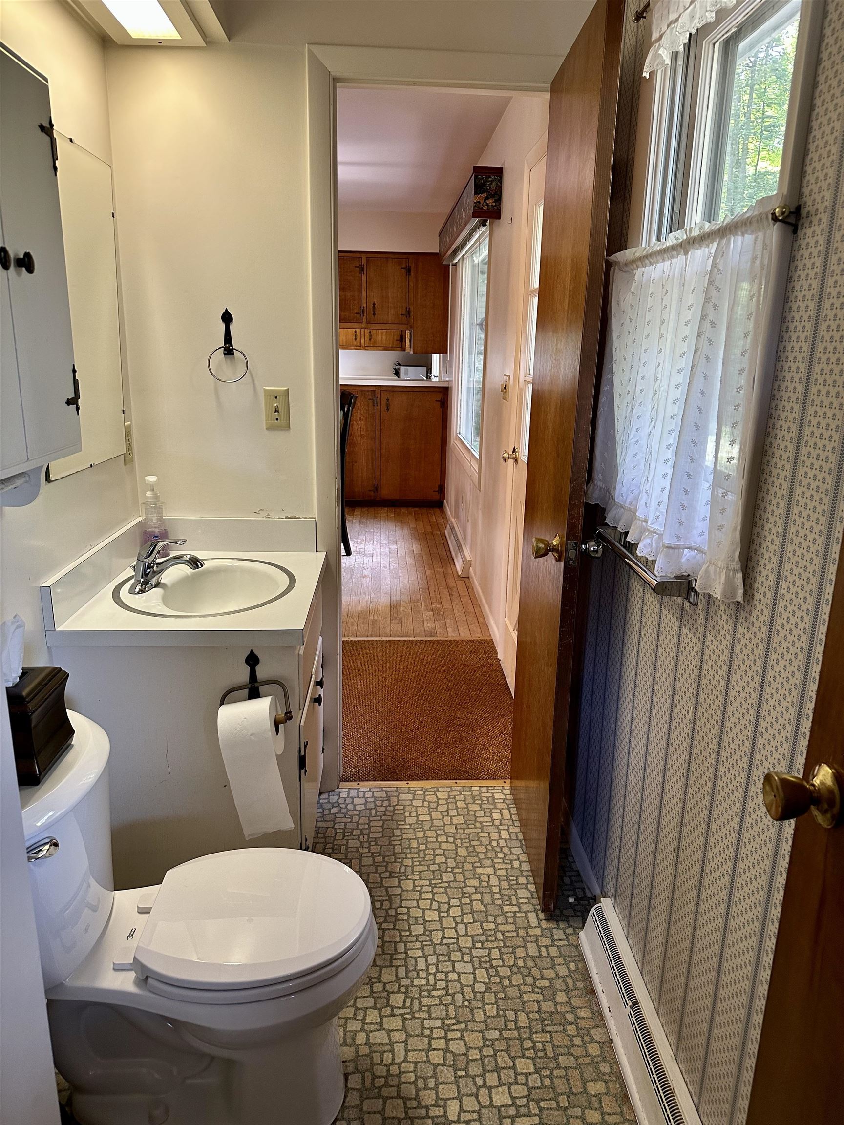 8875 North Long Lake Road Traverse City, MI 49685 - Photo 27 of 59 1913040-26.JPG